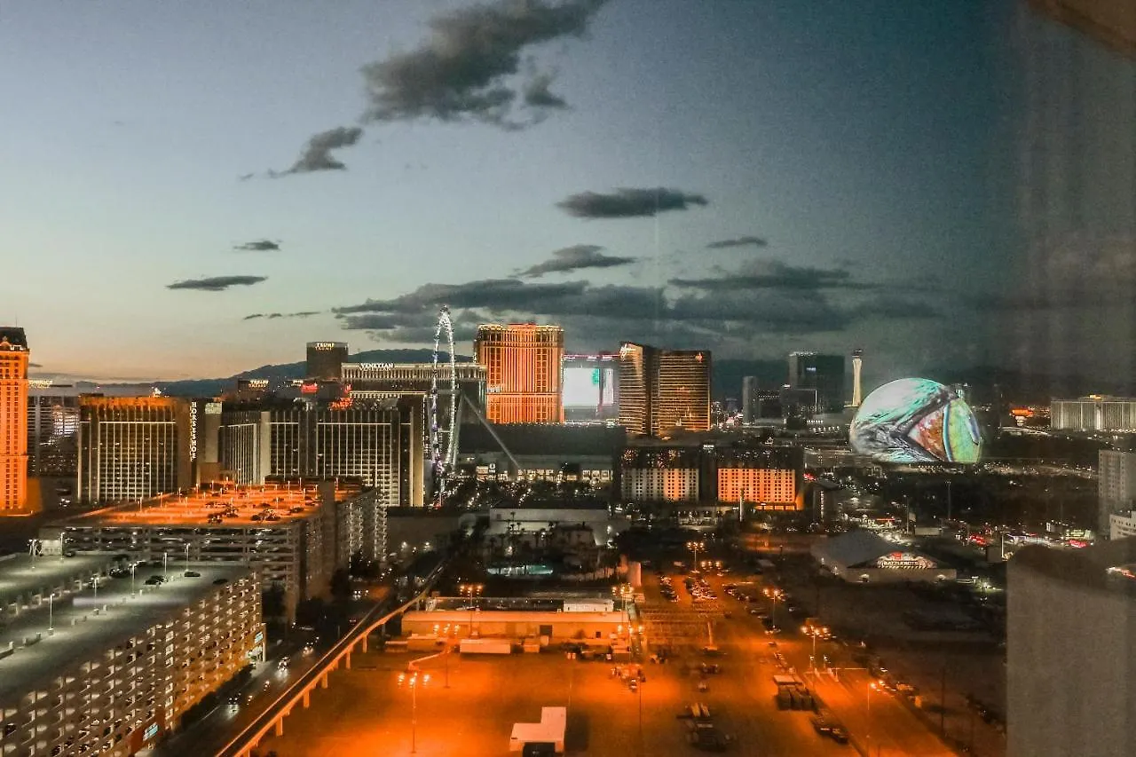 公寓 No Resort Fees-Mgm Stripview-Jacuzzi-Formula 1 Track View 拉斯维加斯